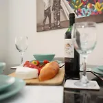 Apartment North Rd With Garden By N And N Ltd, Close To Vibrant Gloucester Rd With Plenty Of Restaurants And Shops Near By, Free On Street Parking *