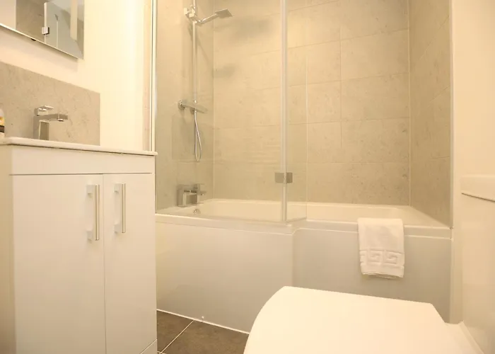 North Rd With Garden By N And N Ltd, Close To Vibrant Gloucester Rd With Plenty Of Restaurants And Shops Near By, Free On Street Parking * Bristol