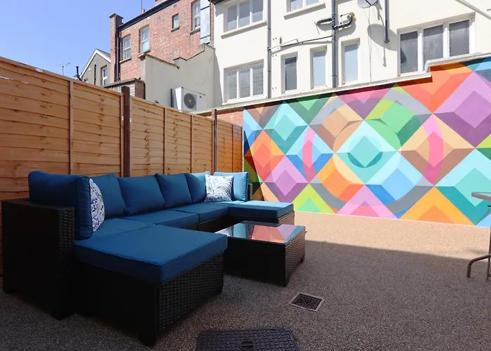 North Rd With Garden By N And N Ltd, Close To Vibrant Gloucester Rd With Plenty Of Restaurants And Shops Near By, Free On Street Parking * Bristol